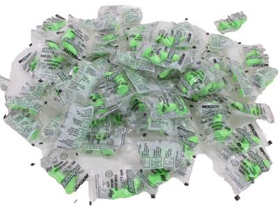 MOLDEX METEORS 33dB DISPOSABLE EAR PLUGS, 82-Pairs, 6870