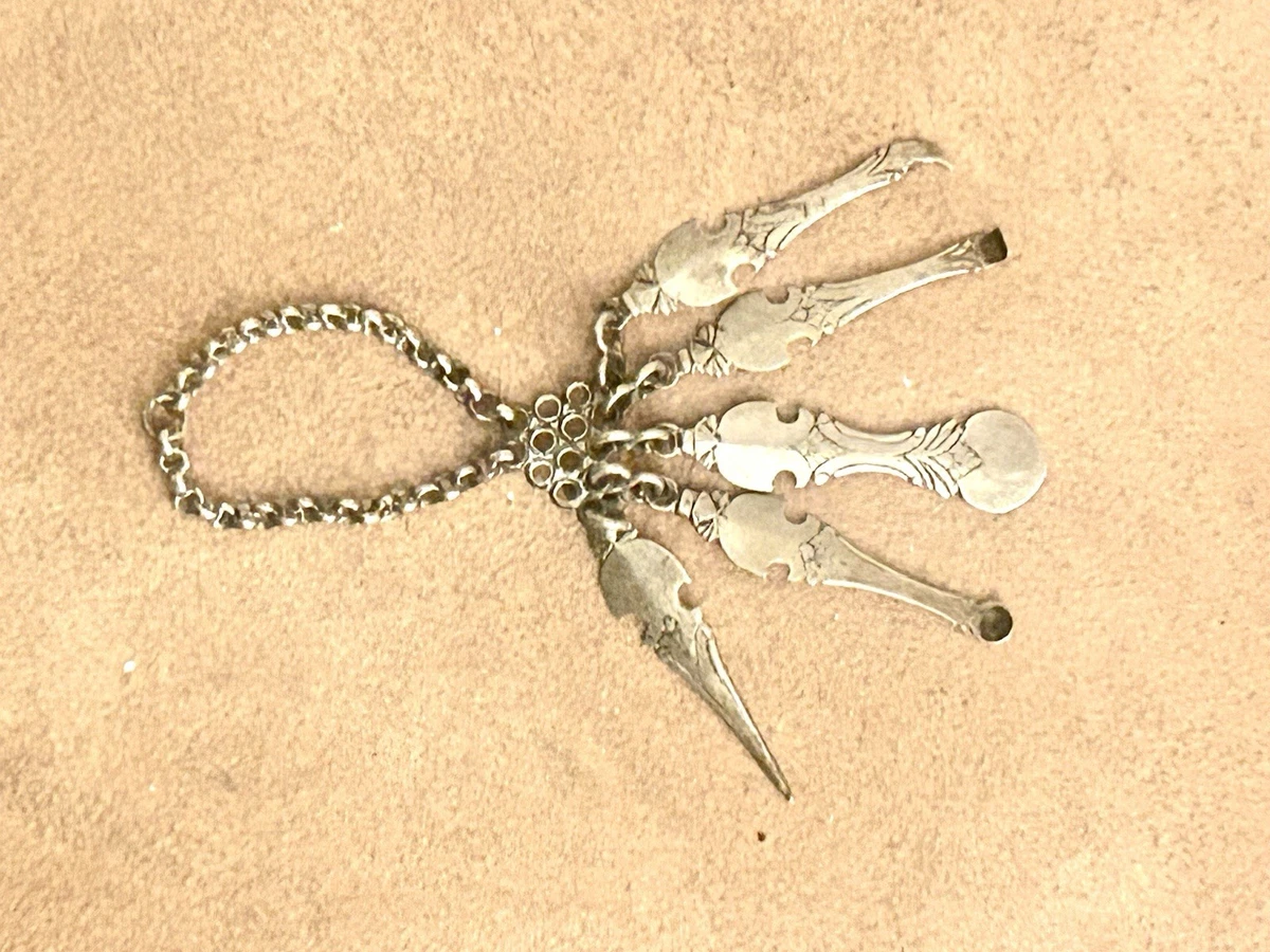 BOITE ANCIENNE PILULIER pendentif chatelaine Argent décor Chat EUR 45,00 - FR