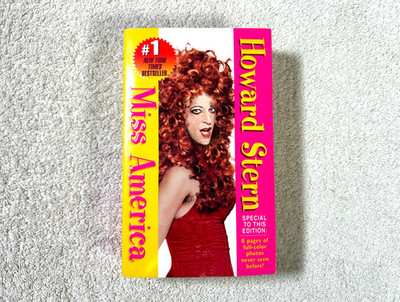 Howard Stern Miss America - Harper Paperbacks ReganBooks 1996 Full Color Photos