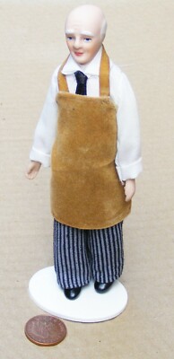 Dolls House Victorian Shop Keeper Handyman 1:12 Scale Accessory 148 tumdee