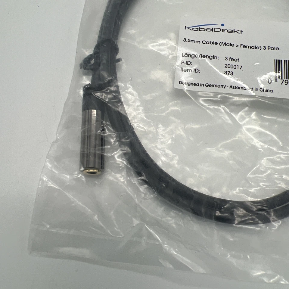 KabelDirekt Pro Series 3.5mm Male / 3.5mm Female Audio Extension Cable (3 ft) - Image 3 of 4