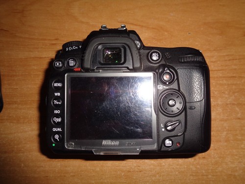 Nikon D7000 Body Only - Broken- Err Message on screen - Picture 2 of 7
