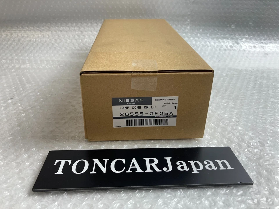 Juego de lentes reflectoras de parachoques trasero transparentes originales Nissan OEM 08-16 R35 GT-R GTR Foto 2 de 4