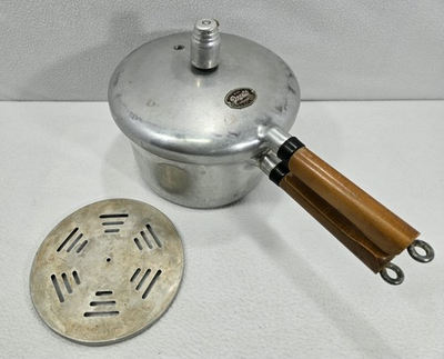 #ad Vintage National Presto 4 Quart Pressure Cooker Wood Handles USA with Insert $28.69
