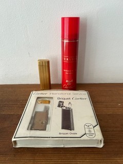 VINTAGE CARTIER BRIQUET 'LES MUST DE CARTIER' GOLD PLATED LIGHTER & ACCESSORIES