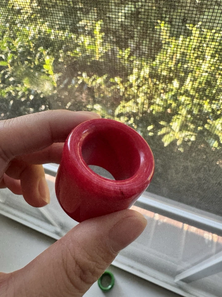 Anillo de jade rojo, una artesanía indispensable | Anillo de jade rojo | Jade exquisito Foto 2 de 4