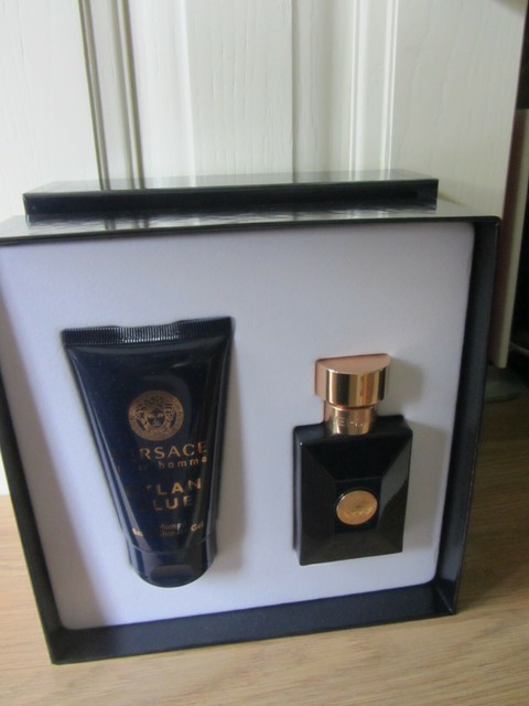 versace pour homme sealed dylan blue