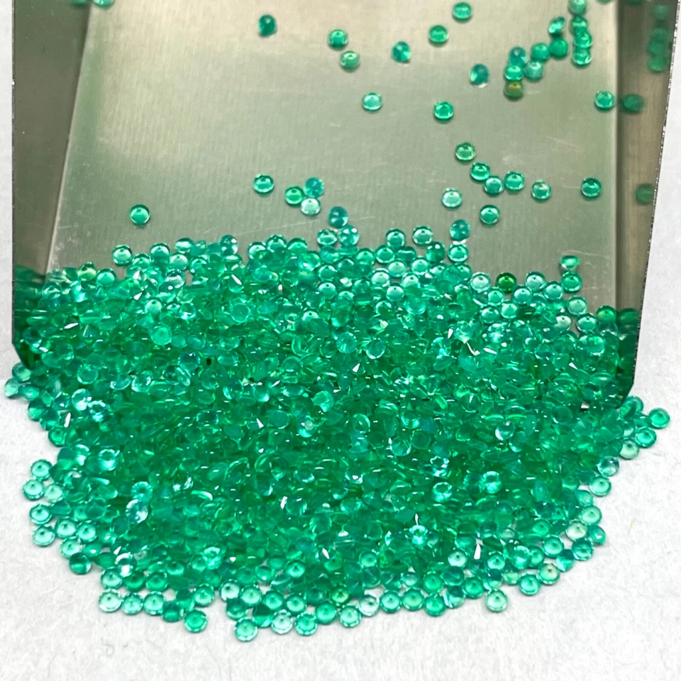 Lote de 100 piedras preciosas sueltas calibradas corte diamante redondo ónix verde natural de 1 mm Foto 3 de 4