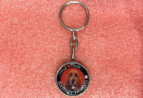 Porte-clés Ou Collier Basset Hound - Bijou Zinc Et Verre, Multicolore, Fait Main Aux USA, 22 Pouces