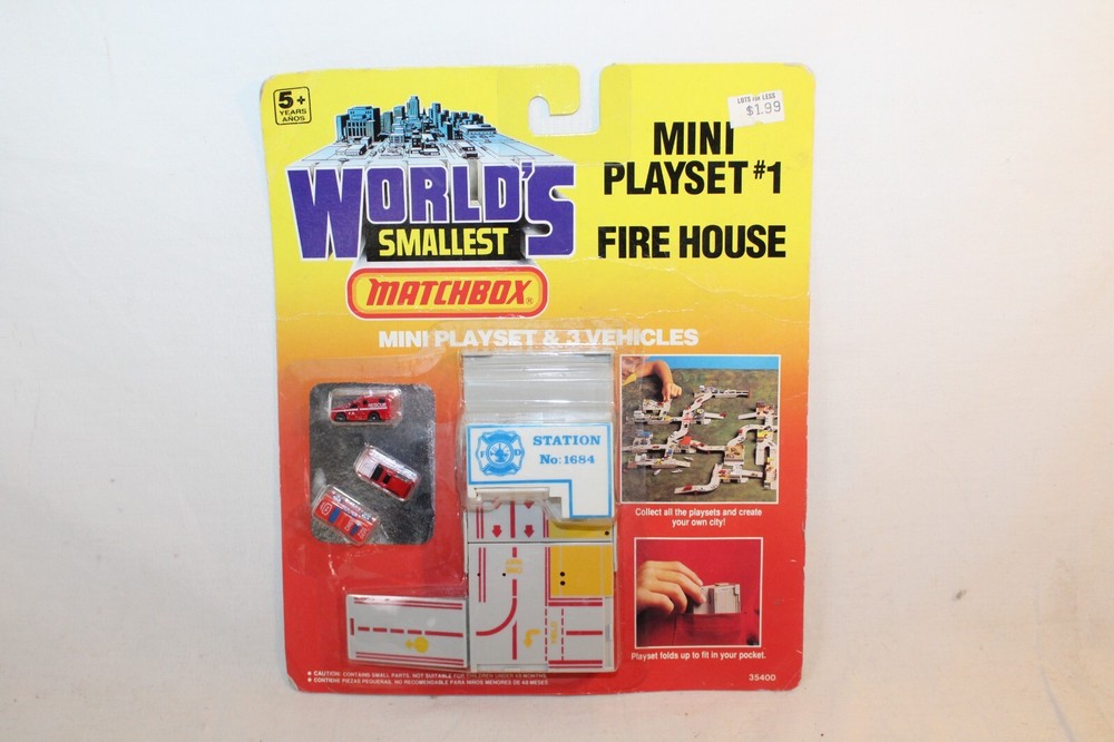 Matchbox Worlds Smallest Fire House Playset with Red Trucks Rare #1  