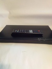 Insignia Ns-wbrdvd2 Blu-ray And DVD Disc Player And Streamer With Remote