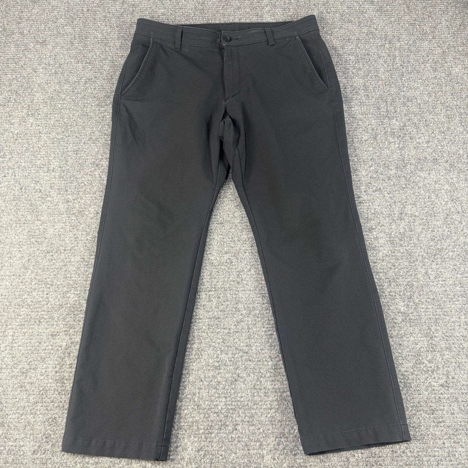 Under Armour Pants Mens 36x30 Black Straight Leg Dress Golf Performance Stretch