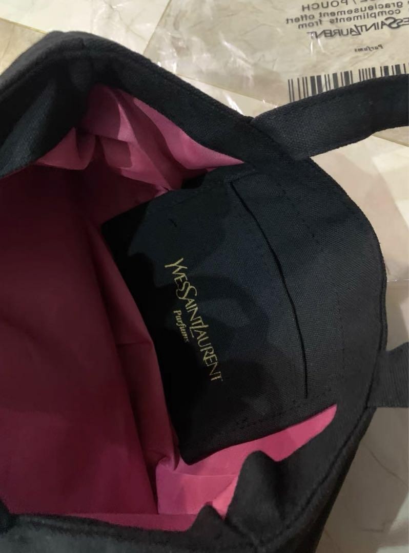 Yves Saint Laurent supplemento rivista tote bag novità #1