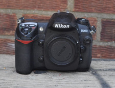 Nikon D200 DSLR Camera Body – Excellent Condition – Battery Included