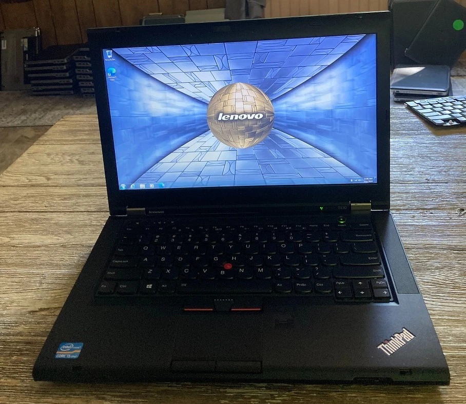 14.1" Lenovo T410-30 Laptop Windows 7 Pro 64 Bit Intel i5 2ghz 4gb 128gb SSD DVD - Image 2 of 4