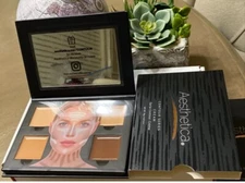 Aesthetica Contour Series Cream Kit for all skinones 18g / 0.63 oz NIB.