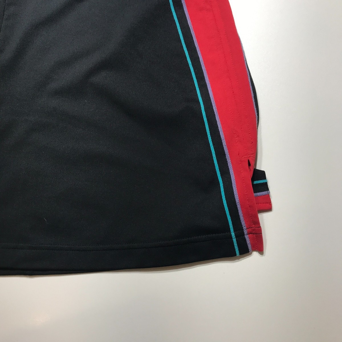 Short de surf femme polyester noir motifs multicolores Taille M marque