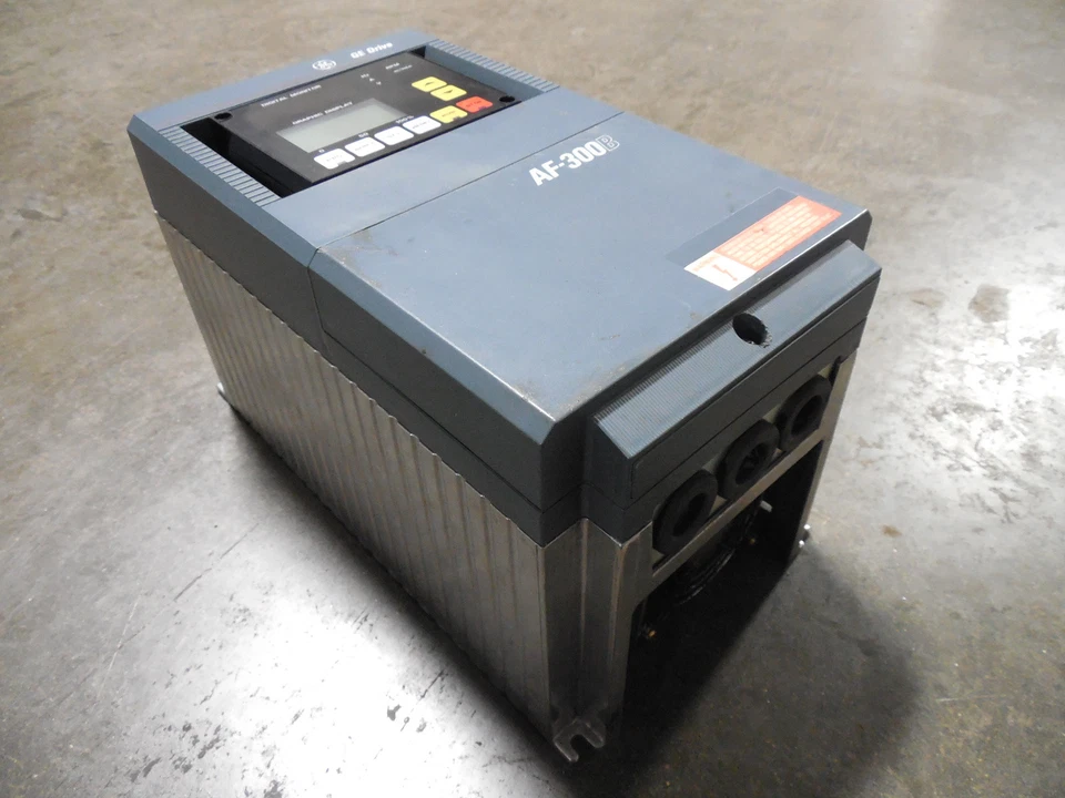 USED GE 6VAF343002B-A2 Variable Frequency Drive 2 HP 460V AF-300 - Image 2 of 4