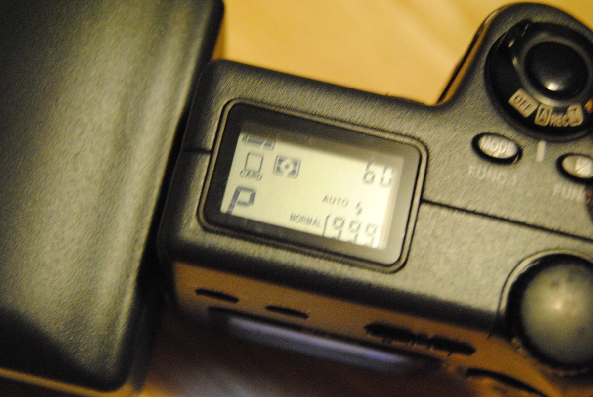 Nikon Coolpix 990, E990, 3.34MP Digital Camera, 3x Zoom Nikon Coolpix 990, E990, 3.34MP Digital Camera, 3x Zoom