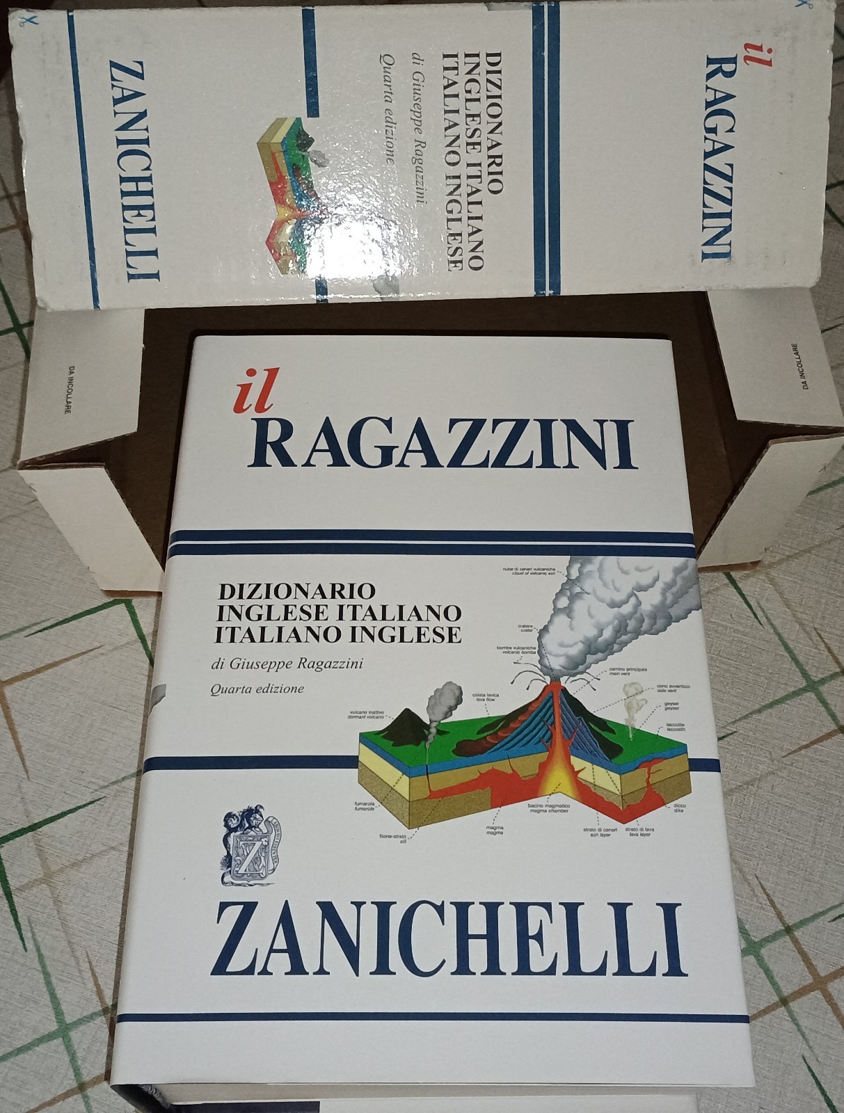 il RAGAZZINI MAXI ZANICHELLI 4 ed DIZIONARIO INGLESE ITALIANO 2528pag + 1 libro