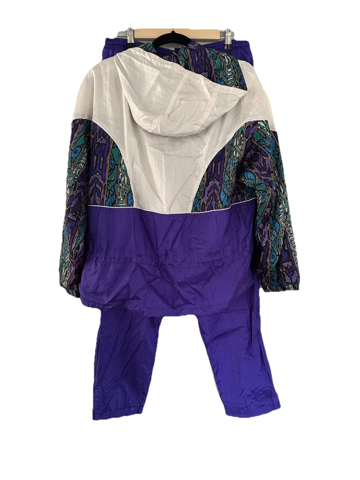 Conjunto de cortavientos y pantalones Head Track Suit púrpura abstracto para mujer talla grande leer de colección Foto 2 de 4