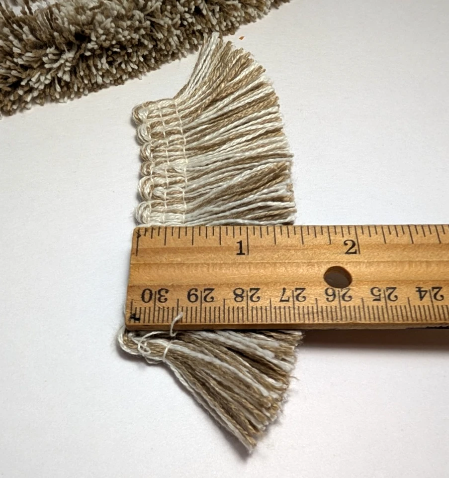 Franja de escova bege e creme para travesseiros cortinas acabamento de tecido corte de 2 jardas 1,5" de largura - Imagem 2 de 4