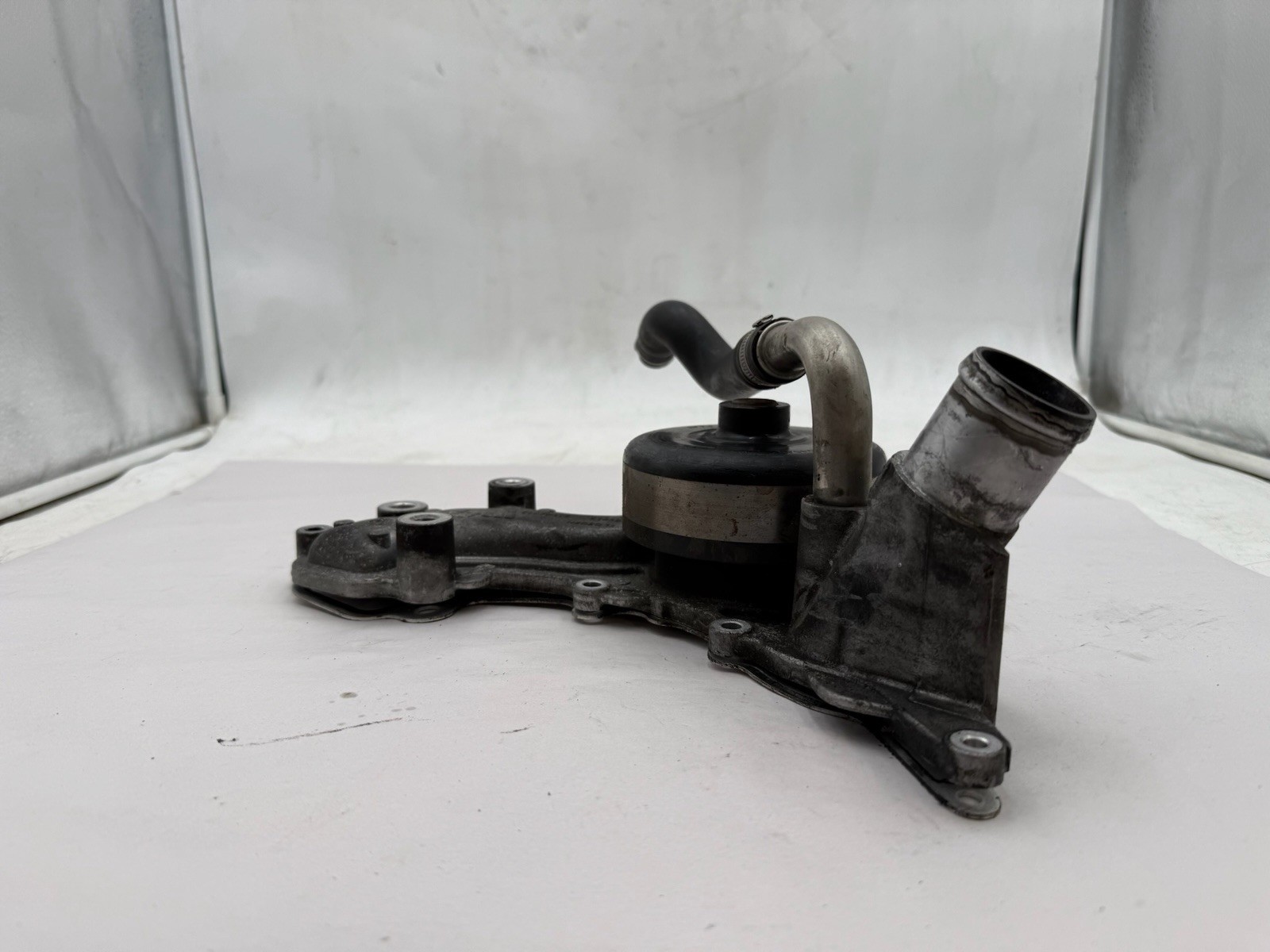 2014-2019 MASERATI GHIBLI 3.0L ENGINE WATER PUMP HOUSING OEM