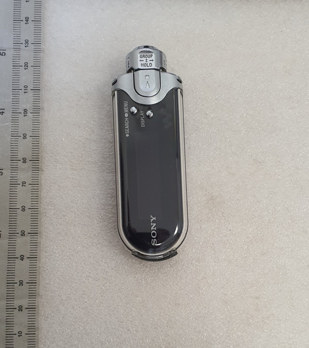 Sony NW-E407 Network Walkman 1 GB Digital Music Player (RARE Sony NW-E407 Network Walkman 1 GB Digital Music Player (RARE