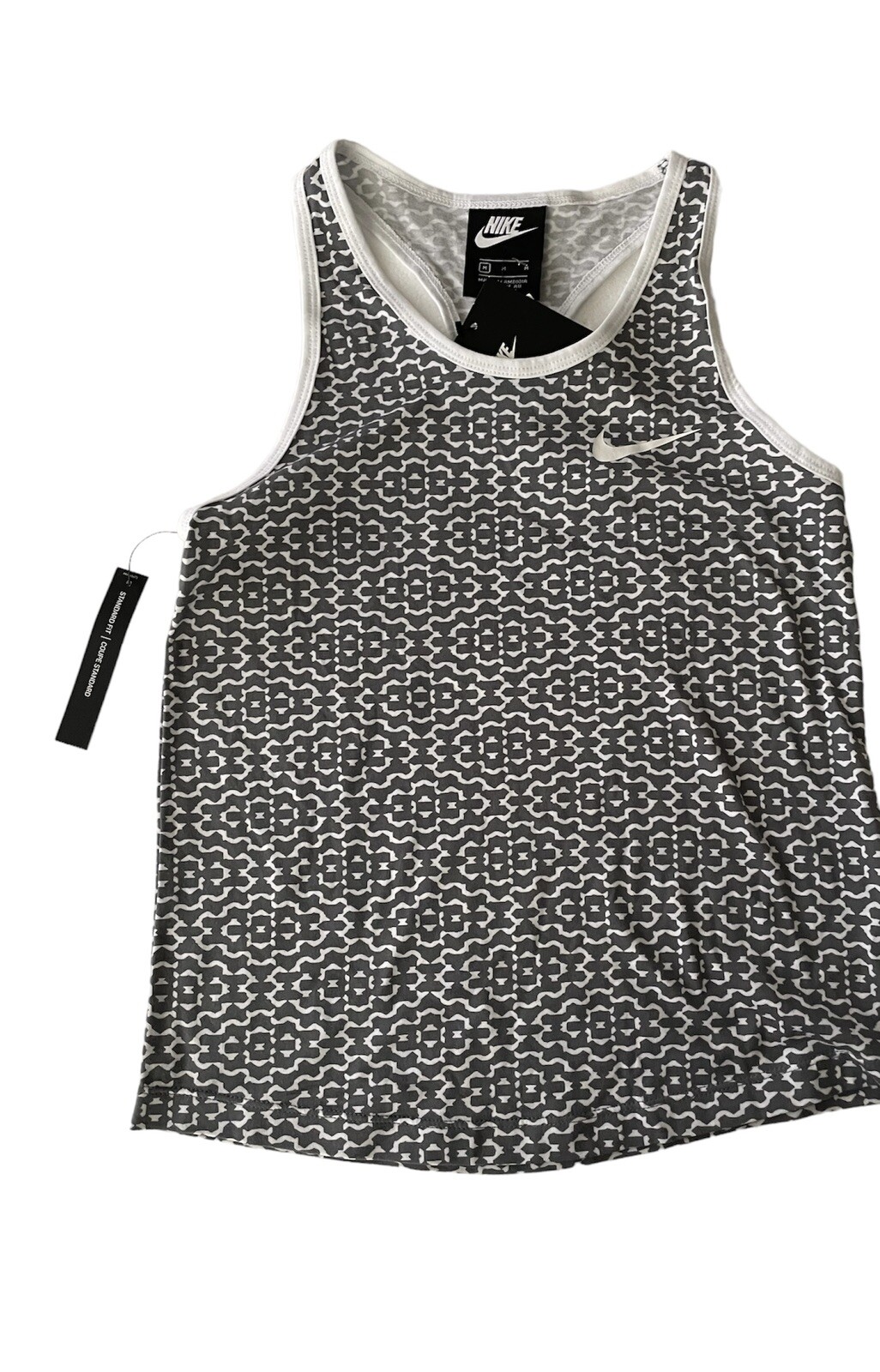 Nike Standard Fit Tank Top Size Medium Girls Kids