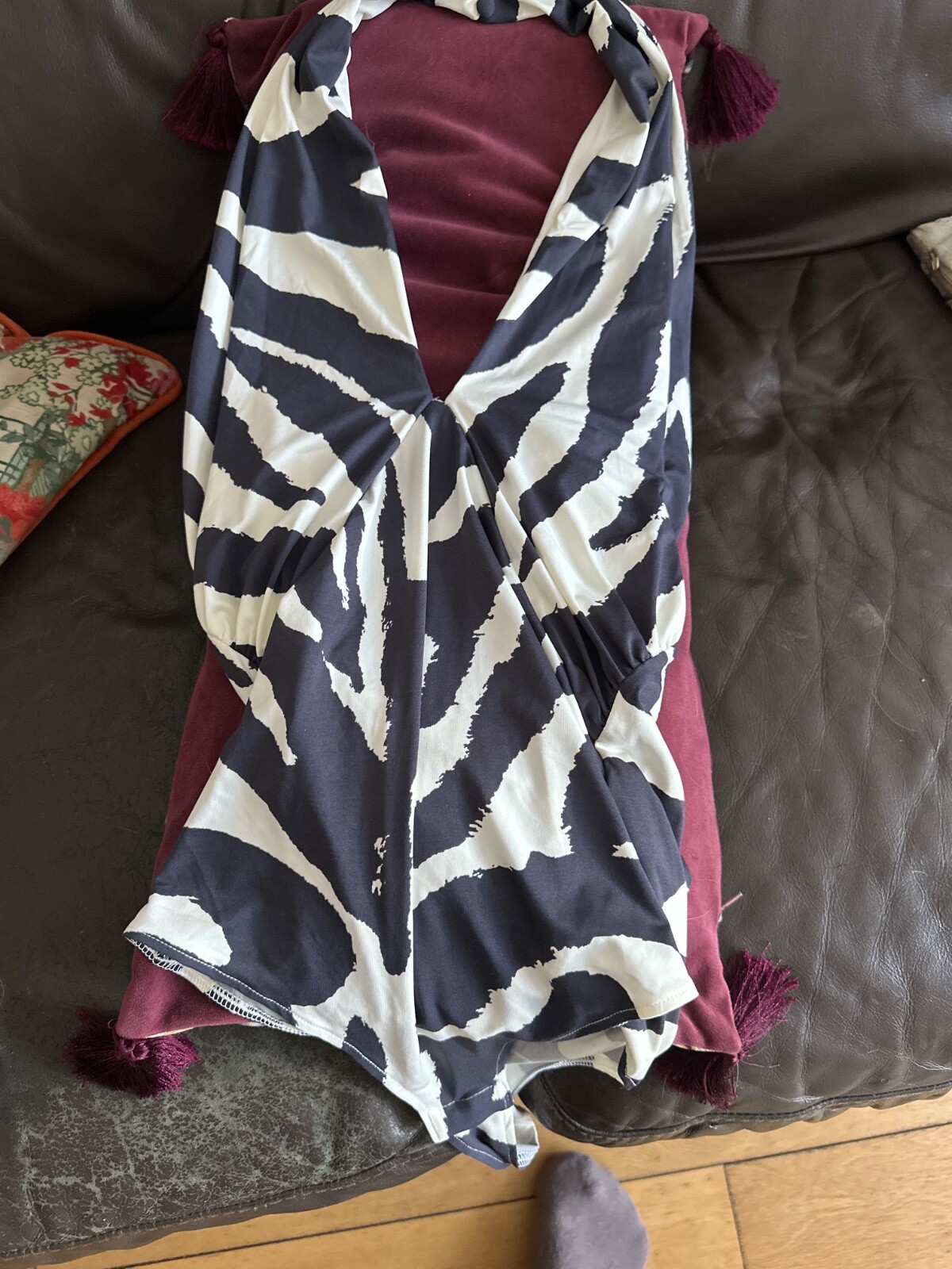 Picture 2 of 11