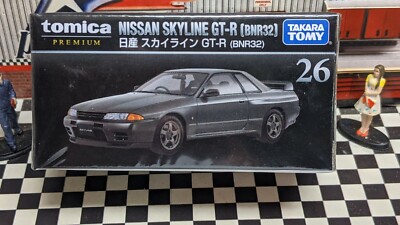 TOMICA PREMIUM #26 NISSAN SKYLINE GT-R [BNR32] 1/62 NEW IN BOX USA STOCK!!!