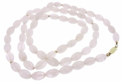 9 ct yellow gold and oval rose quartz necklace, 32'' / 81 cm