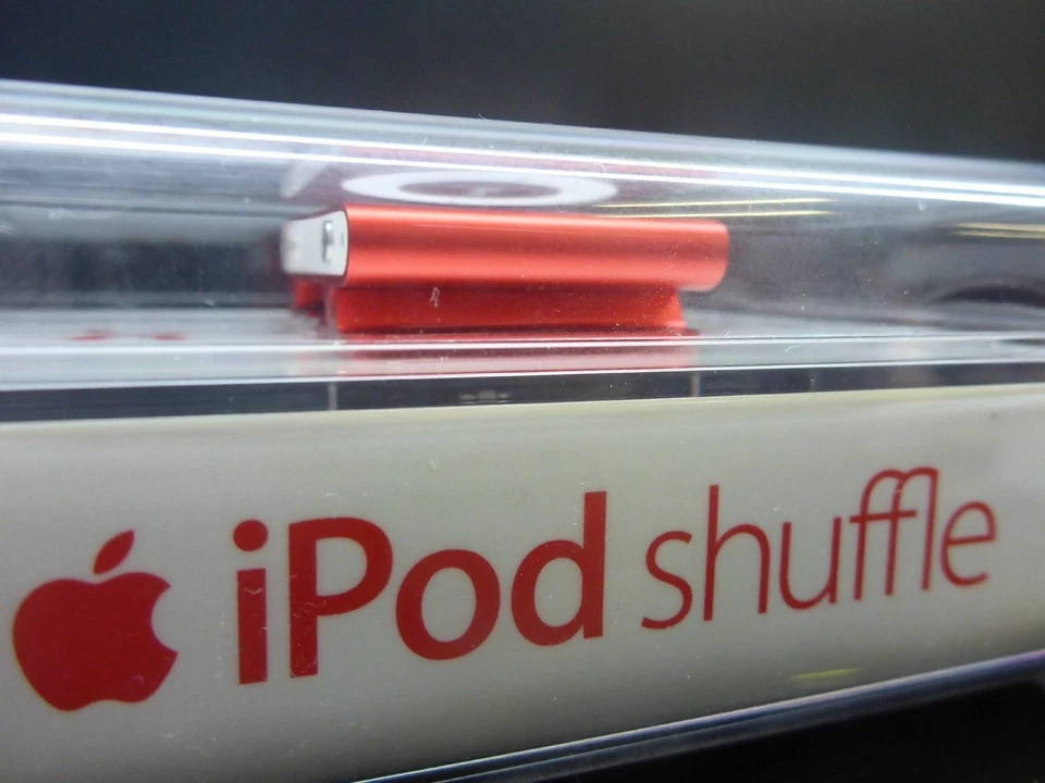 NEU Apple iPod shuffle 1GB RED PRODUCT 2.Generation MB817ZK/A 2G Special EDITION - Bild 3 von 4