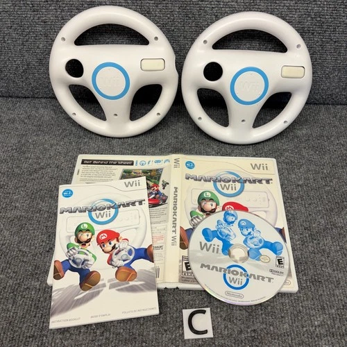 Mario Kart Wii [Wheel Bundle] Wii Complete w/ Manual CIB 2 Wheels VGC