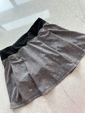 Lululemon Mid Rise Skort, Size 8, Black/Gray, MSRP $78