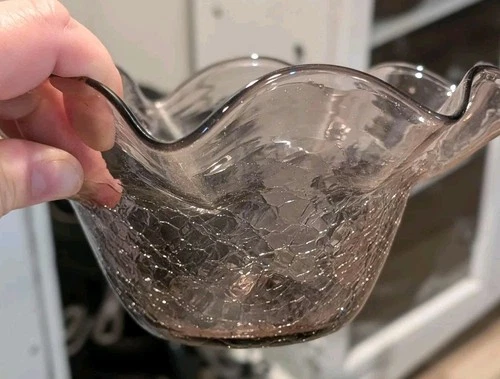 Vintage Blenko Amethyst Crackle Glass Ruffled Bowl. Rare Color 1960s