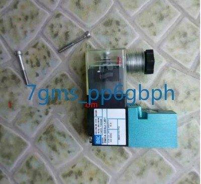 1 PCS NEW IN BOX MAC solenoid valve DM3A-DDAJ-1JD1 *tm