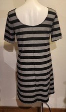 Gap Size Small Short Sleeve Knit Dress Striped Coastal Black White