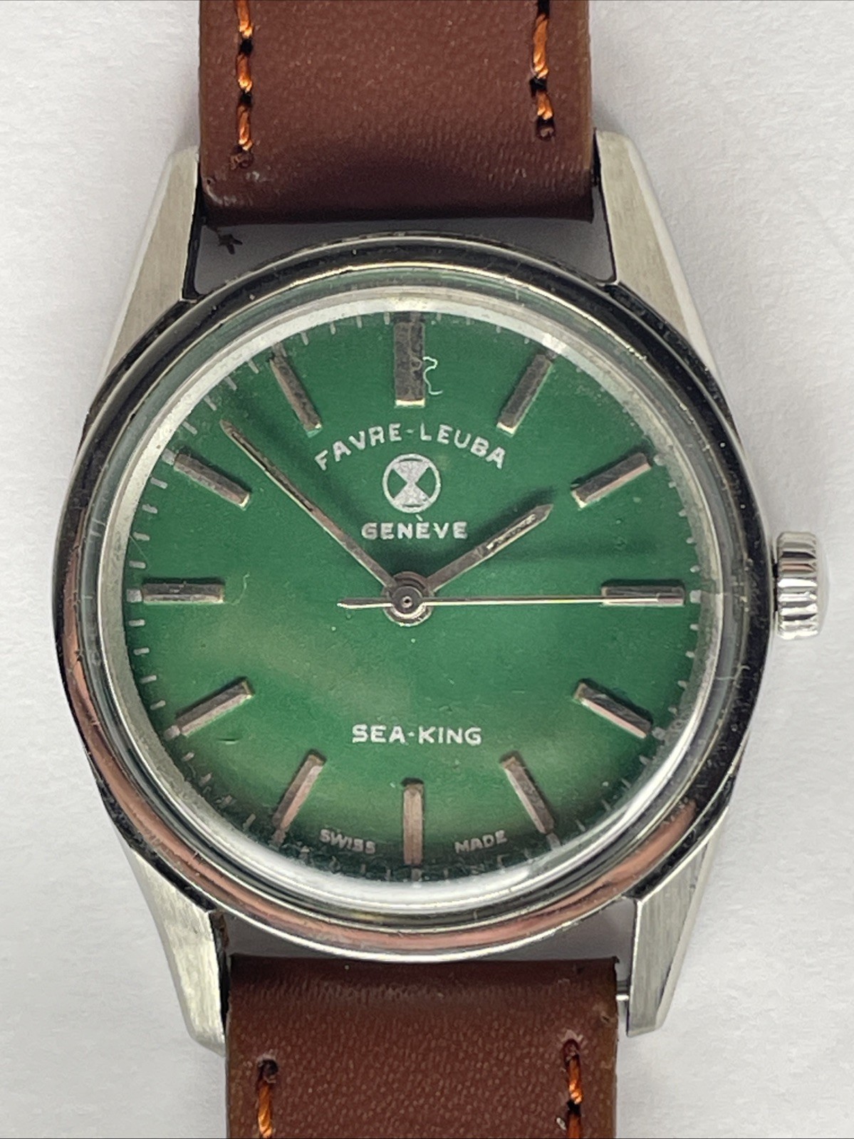 Winding Leuba Mens Geneve Vintage Water Sea Favre Swiss King Proof Hand Watch - VintageWatches.PK Winding Leuba Mens Geneve Vintage Water Sea Favre Swiss King Proof Hand Watch - vintagewatches.pk