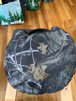 #ad #ad Heat a Seat Insulated Hunting Seat Cushion Nwot Invision Camo Woods Handle $19.00