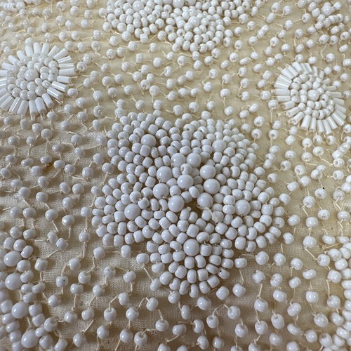 Vintage Purse 50s 60s Off-White Beaded Clutch With Ball Snap Closure & Contents - 第 22/24 張圖片