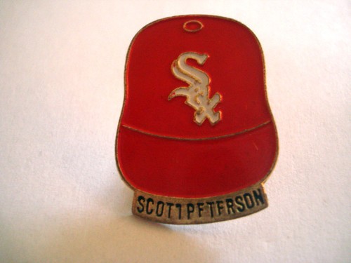 PINS SELTEN FORD SCOTT PETERSON MOTORS OF STURGIS BELLE FORCHE VINTAGE PIN wxc 26