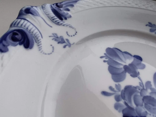 Royal Copenhagen Blue Flower Braided Round Cake Dish - Thumbnail 2