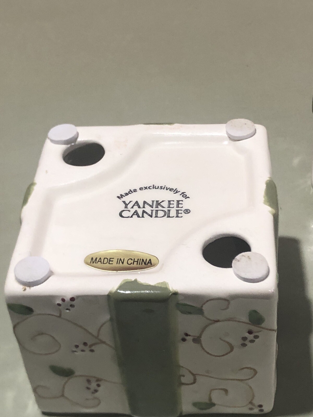Yankee Candle Gift Box Present Tealight Ceramic Candle Holder Christmas eBay