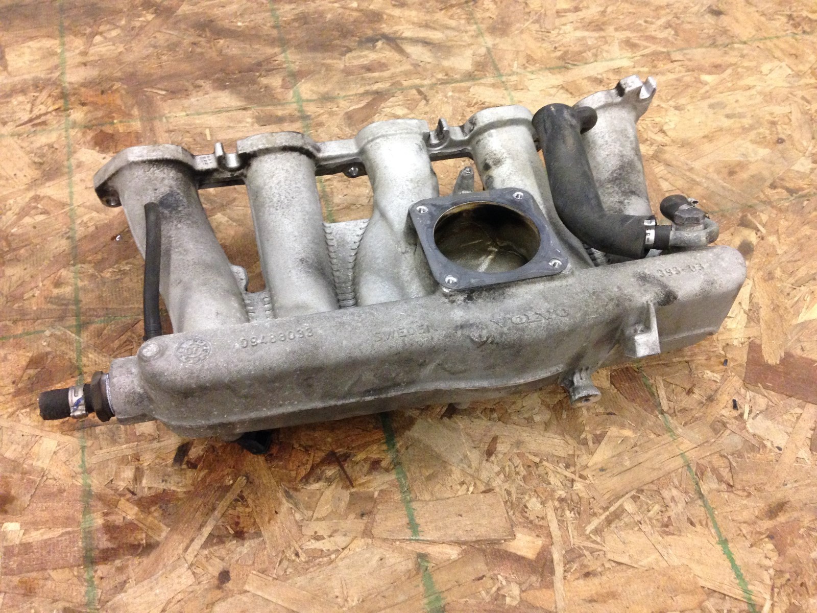 2008 volvo s60 intake manifold ( 09488033 ) 2.4L 20072009 eBay