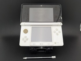 B5097 Nintendo 3DS console Ice White Japan w/pen x