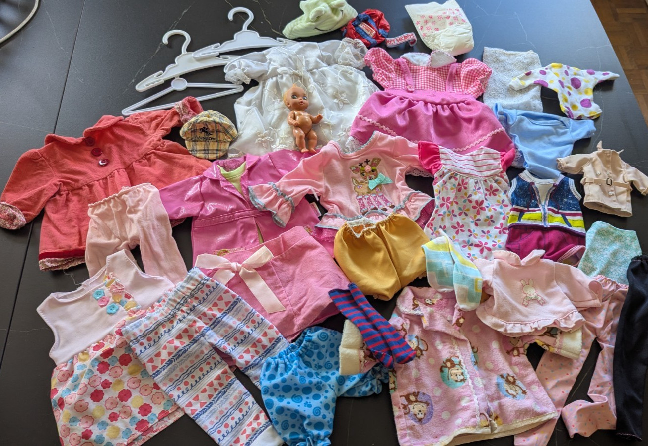UNBRANDED Lot of CLOTHES and ACCESSORIES for 10'' - 12'' - 14'' DOLLS