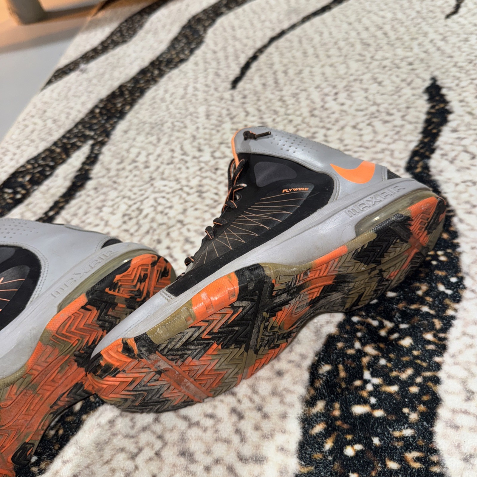 ￼ 2013 Nikes - image 4