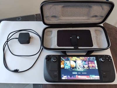 Valve Steam Deck 512GB LCD + Carrying Case + Charger