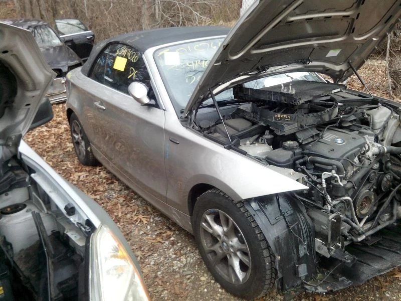 Driver Grille Upper Bumper Mounted Chrome And Black Fits 08-13 BMW 128i 1307764 Foto 4 de 4
